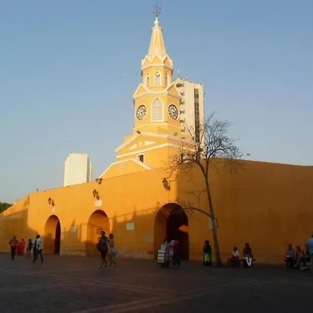 Playa Bocagrande Delfines * Cartagena